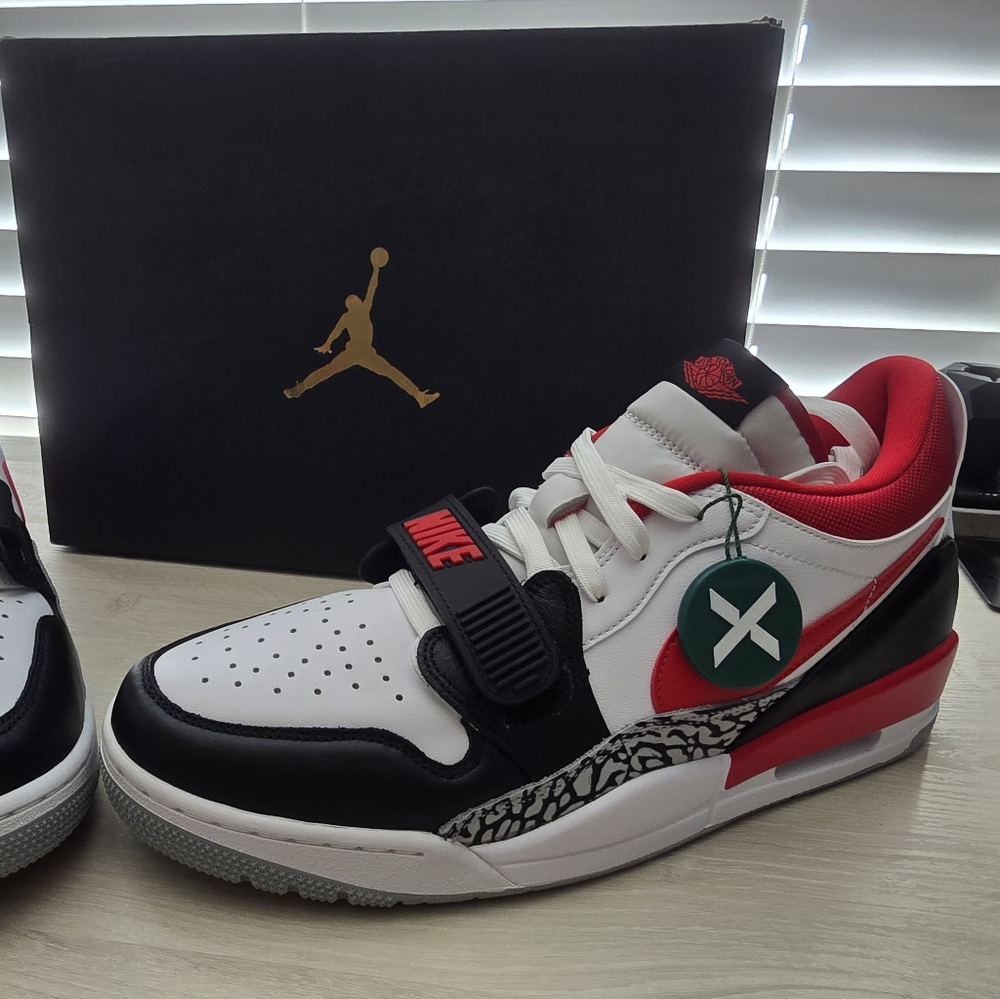 Jordan Legacy 312 LowFire Red Sz 11